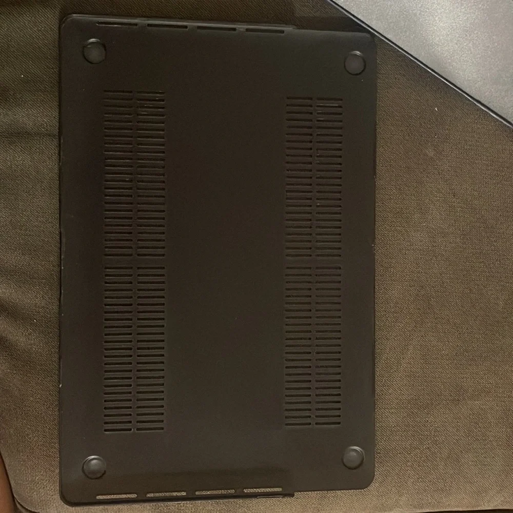 MacBook Shell 16”